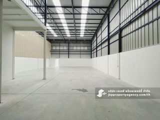 For rent warehouse in Bang Kapi, Bangkok
