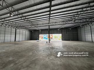 For rent warehouse in Huai Khwang, Bangkok