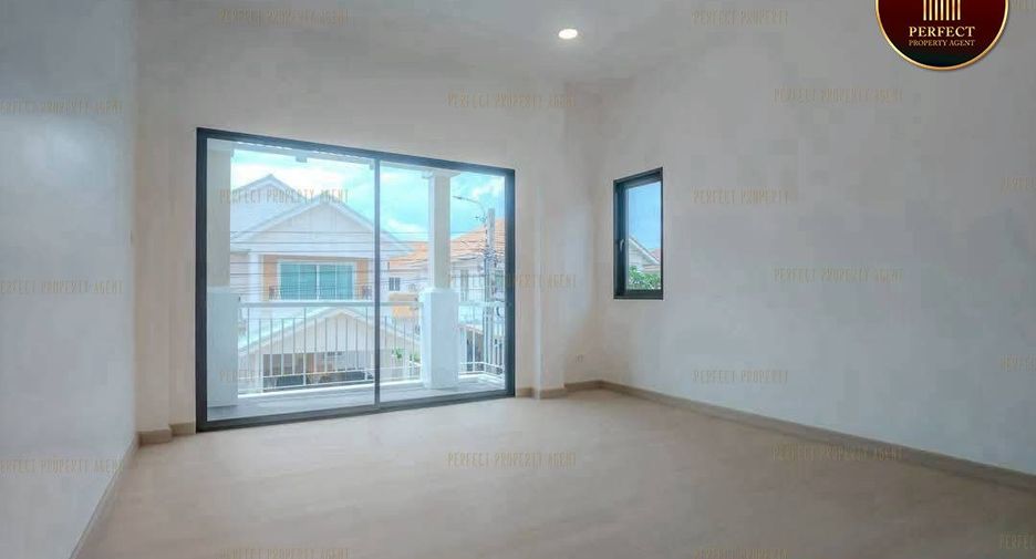 Haus zum Kauf mit 3 Zimmer in Mueang Nonthaburi, Nonthaburi