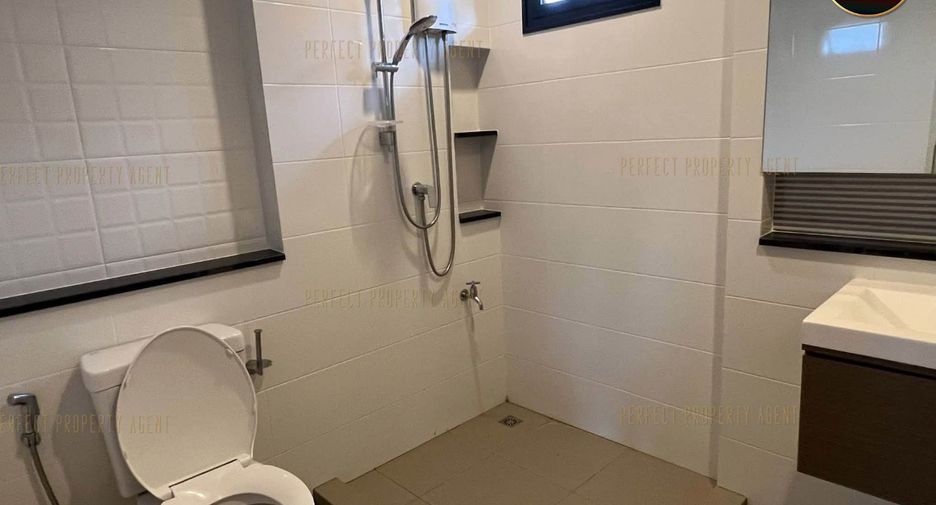 For rent 4 bedrooms house in Bang Phli, Samut Prakan