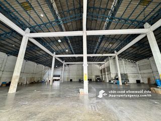 For rent warehouse in Huai Khwang, Bangkok