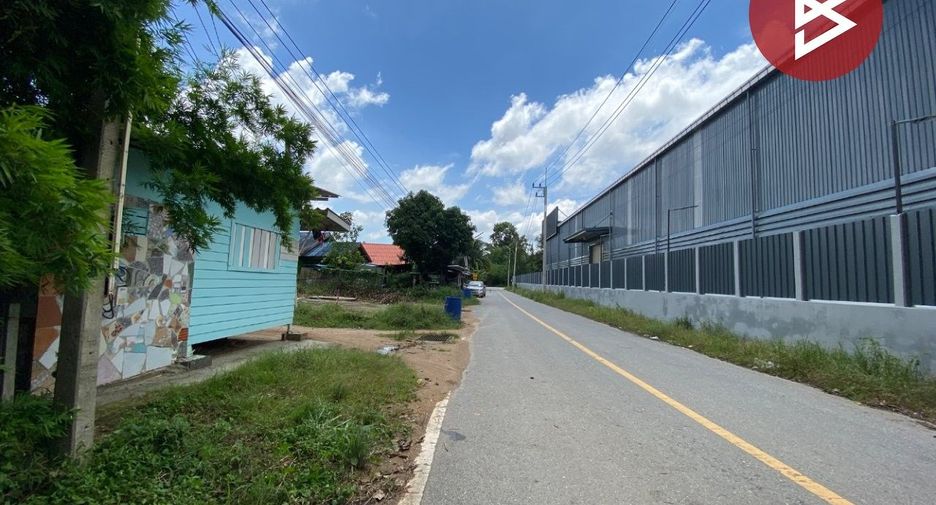 Terreno en venta en Phanat Nikhom, Chonburi