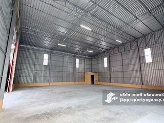 For rent warehouse in Wang Thonglang, Bangkok