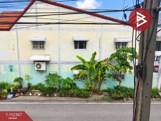 For sale 2 bedrooms townhouse in Sam Phran, Nakhon Pathom