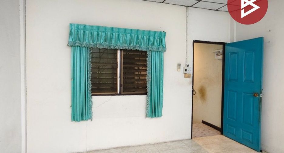 For sale 2 bedrooms townhouse in Sam Phran, Nakhon Pathom