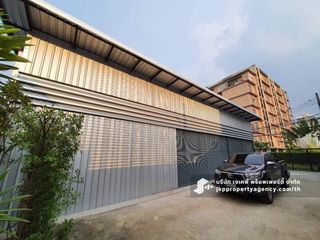 For rent warehouse in Chatuchak, Bangkok