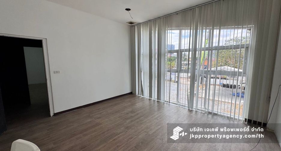 For rent warehouse in Khan Na Yao, Bangkok