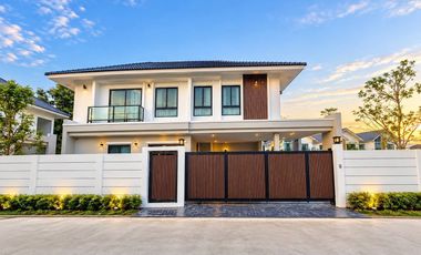 Casa en alquiler de 4 habitaciones en Hang Dong, Chiang Mai