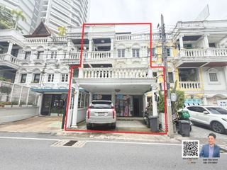 出售 8 卧室 商业空间 在 Watthana, 曼谷
