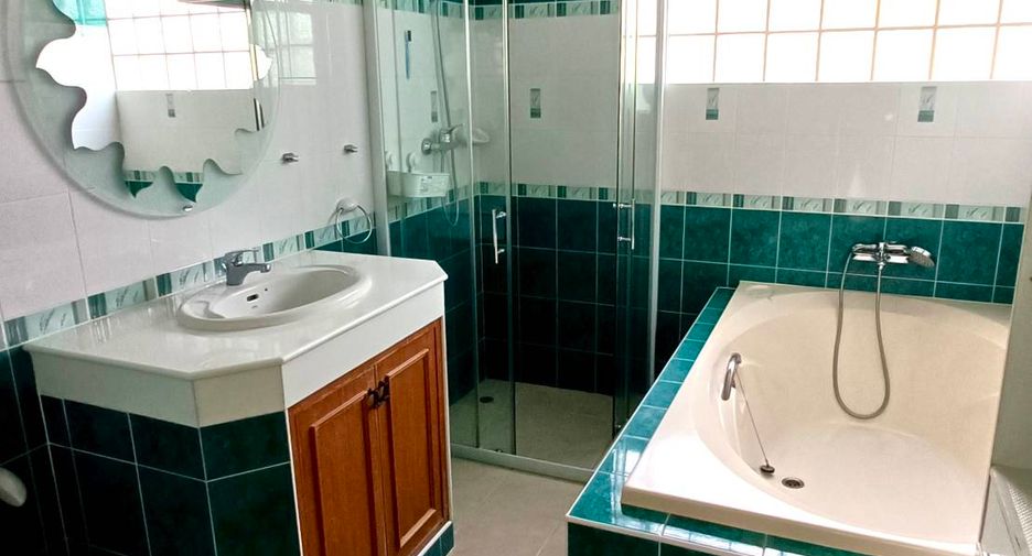 Продажа 3 спальни вилла в Банг Ламунг, Чонбури