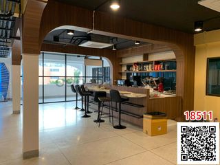 For rent 6 bedrooms retail Space in Phra Khanong, Bangkok