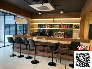 For rent 6 bedrooms retail Space in Phra Khanong, Bangkok
