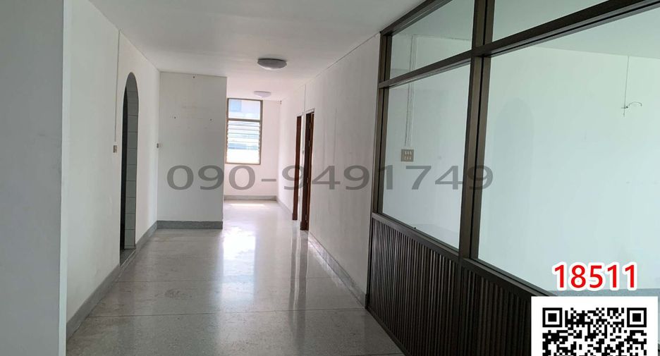 For rent 6 bedrooms retail Space in Phra Khanong, Bangkok