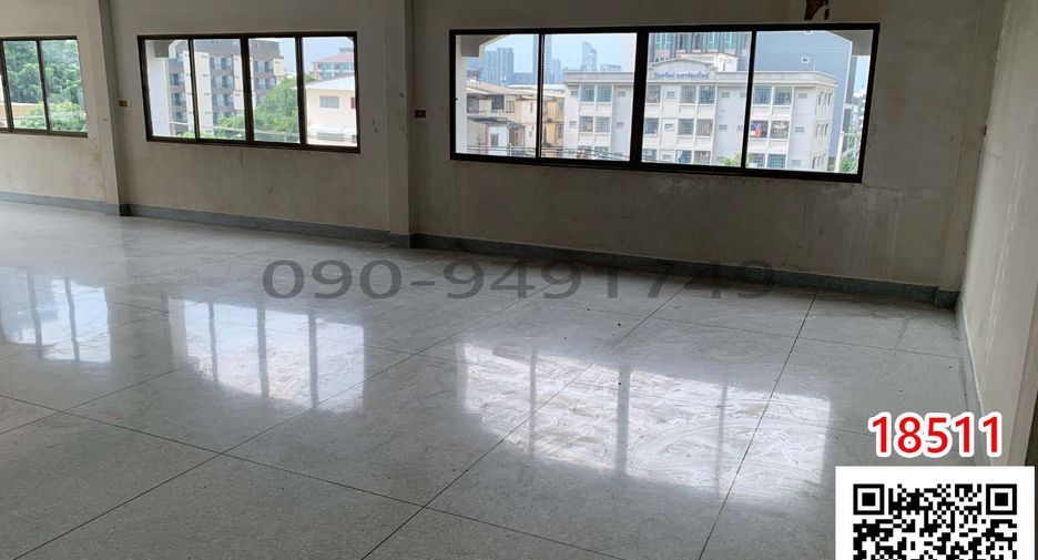 For rent 6 bedrooms retail Space in Phra Khanong, Bangkok