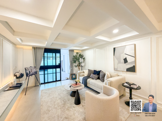 For sale 3 bedrooms townhouse in Watthana, Bangkok