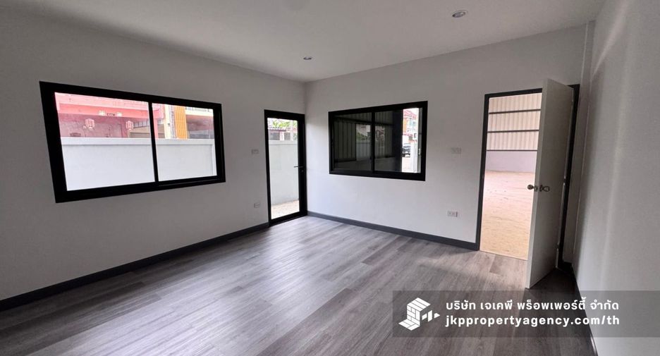 For rent warehouse in Min Buri, Bangkok