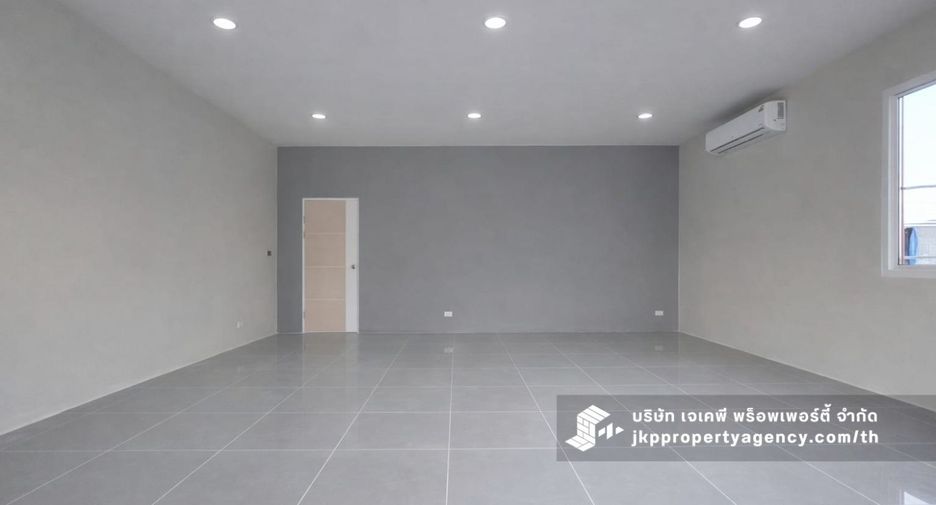 For rent warehouse in Bang Kapi, Bangkok