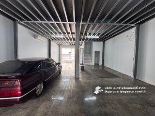 For rent warehouse in Lat Phrao, Bangkok