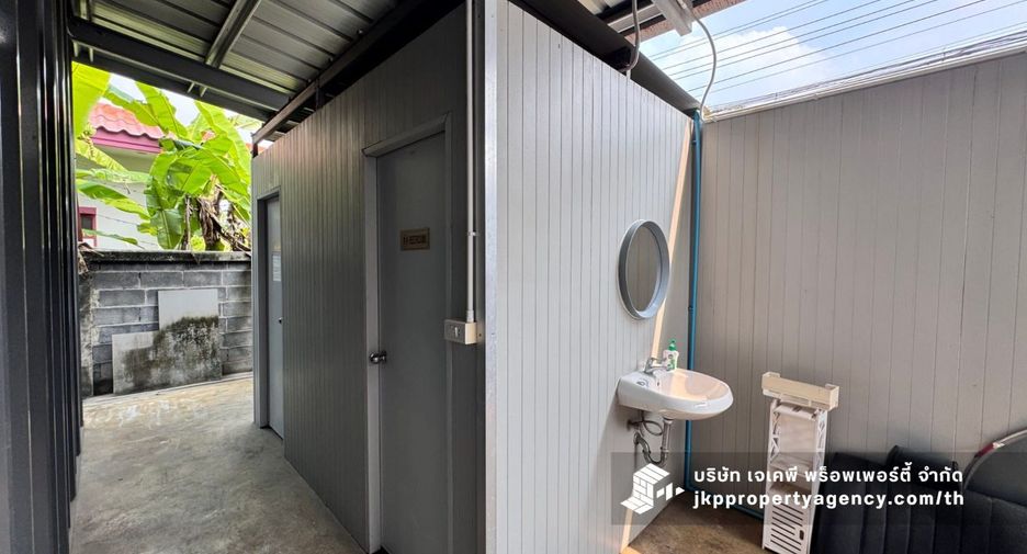 For rent warehouse in Lat Phrao, Bangkok