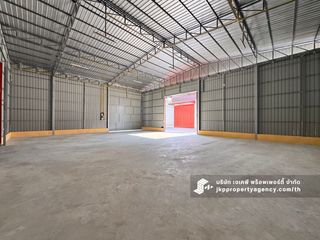 For rent warehouse in Wang Thonglang, Bangkok