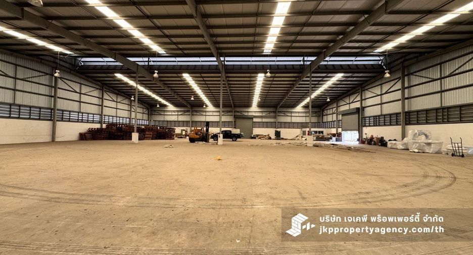 For rent warehouse in Suan Luang, Bangkok