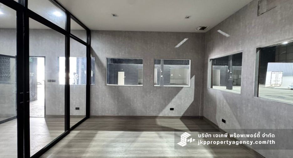 For rent warehouse in Khlong Toei, Bangkok