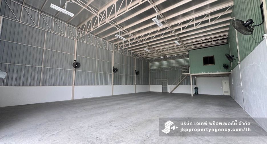 For rent warehouse in Saphan Sung, Bangkok