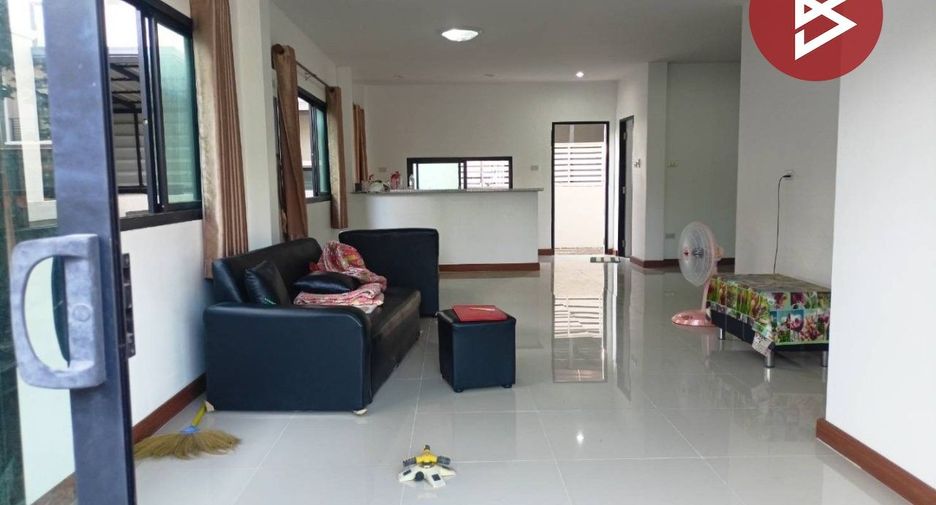 Продажа 4 спальни дом в Mueang Nakhon Sawan, Накхонсаван