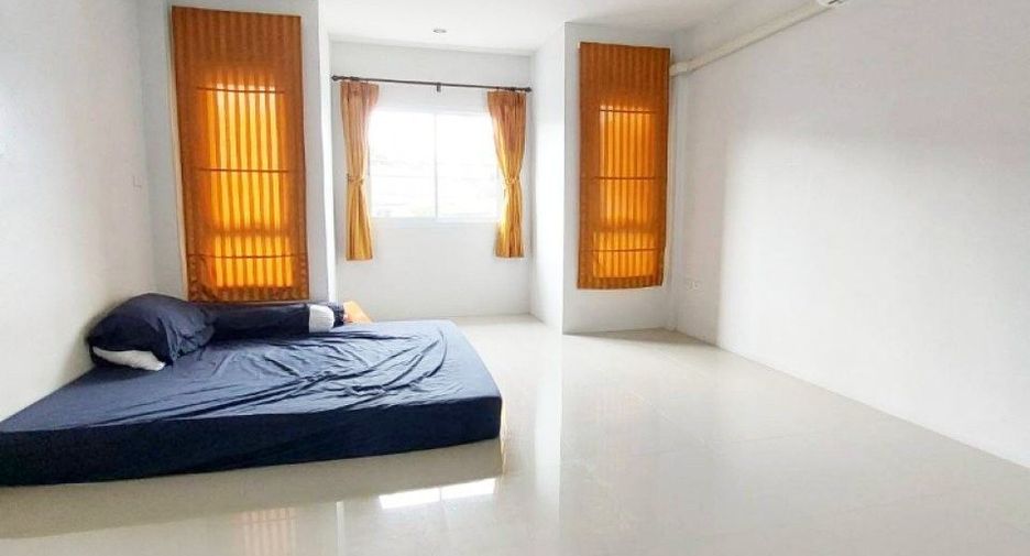 出售 2 卧室 联排别墅 在 Mueang Nakhon Si Thammarat, Nakhon Si Thammarat