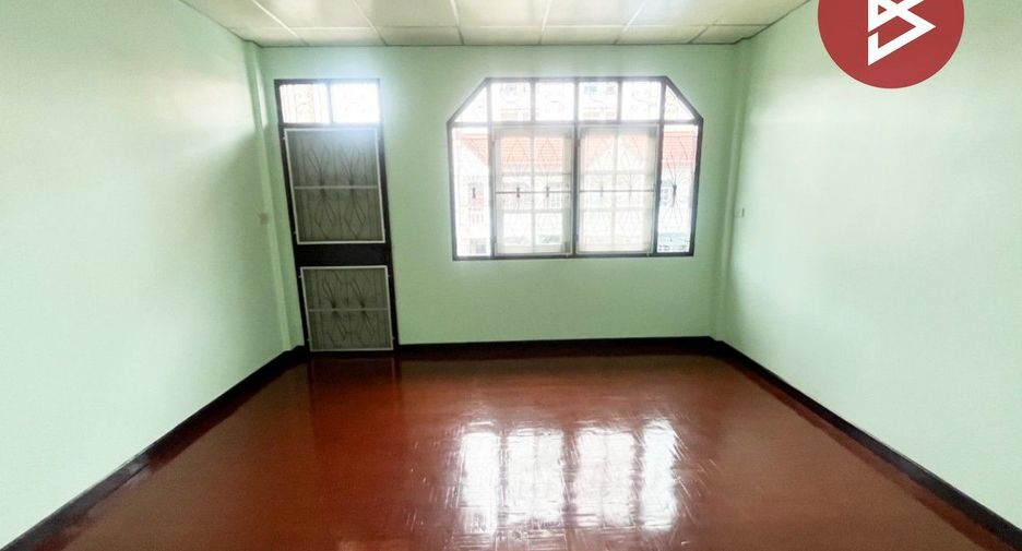 For sale 2 bedrooms townhouse in Bang Pakong, Chachoengsao