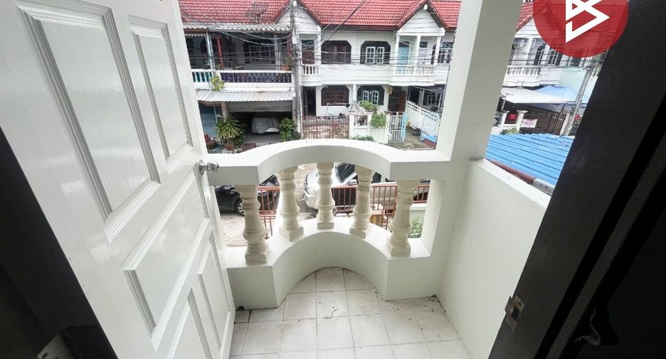 For sale 2 bedrooms townhouse in Bang Pakong, Chachoengsao