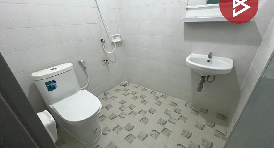 For sale 2 bedrooms townhouse in Bang Pakong, Chachoengsao