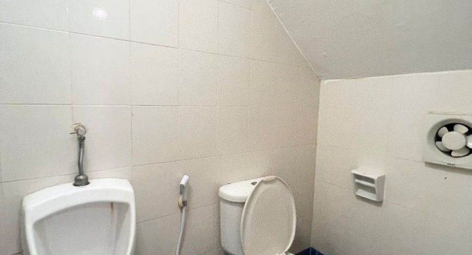 For sale 3 bedrooms retail Space in Bang Bon, Bangkok