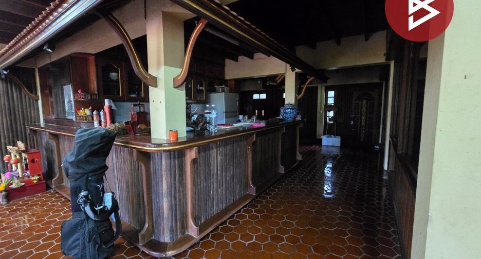 À vendre 5 chambres maison à Klaeng, Rayong