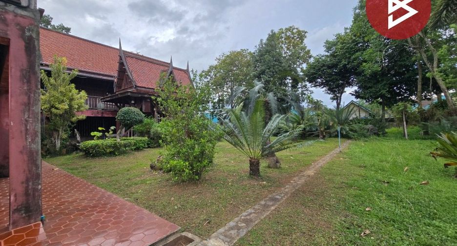 À vendre 5 chambres maison à Klaeng, Rayong