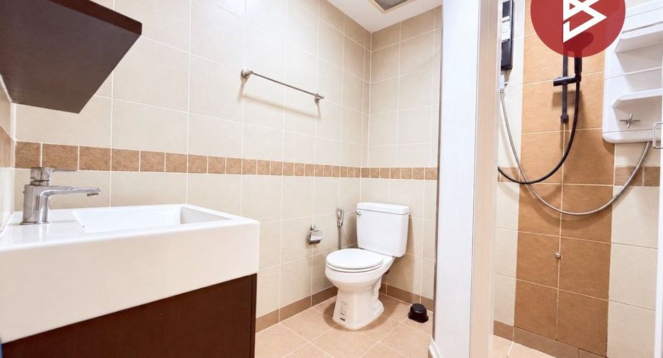 For sale 3 bedrooms townhouse in Rat Burana, Bangkok