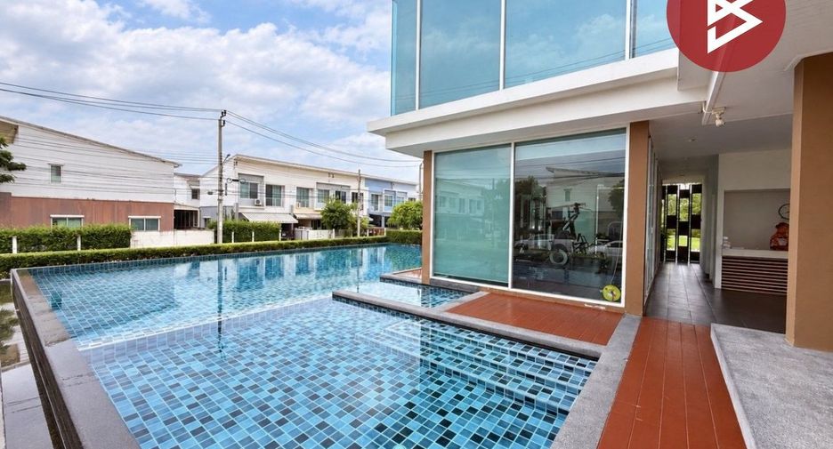 For sale 3 bedrooms townhouse in Rat Burana, Bangkok
