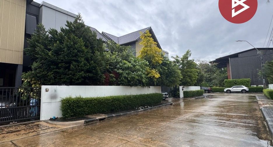 For sale 4 bedrooms house in Sai Mai, Bangkok