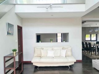 For rent 3 bedrooms house in Watthana, Bangkok