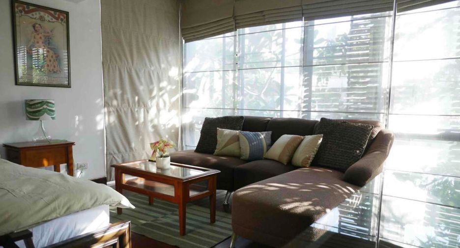For rent 3 bedrooms house in Watthana, Bangkok