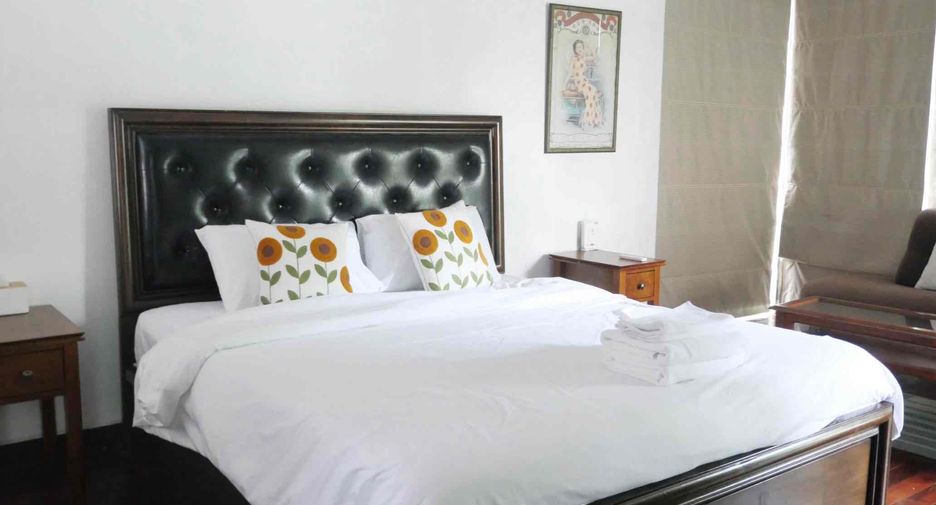 For rent 3 bedrooms house in Watthana, Bangkok