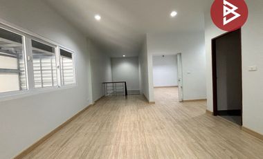 À vendre entrepôt à Bang Phli, Samut Prakan