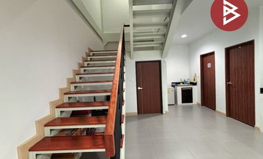 À vendre entrepôt à Bang Phli, Samut Prakan