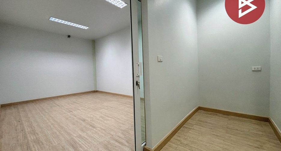 À vendre entrepôt à Bang Phli, Samut Prakan