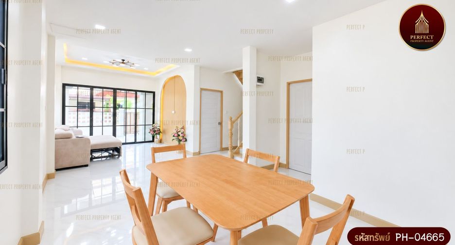 Продажа 4 спальни дом в Кхлонг Сам Ща, Бангкок