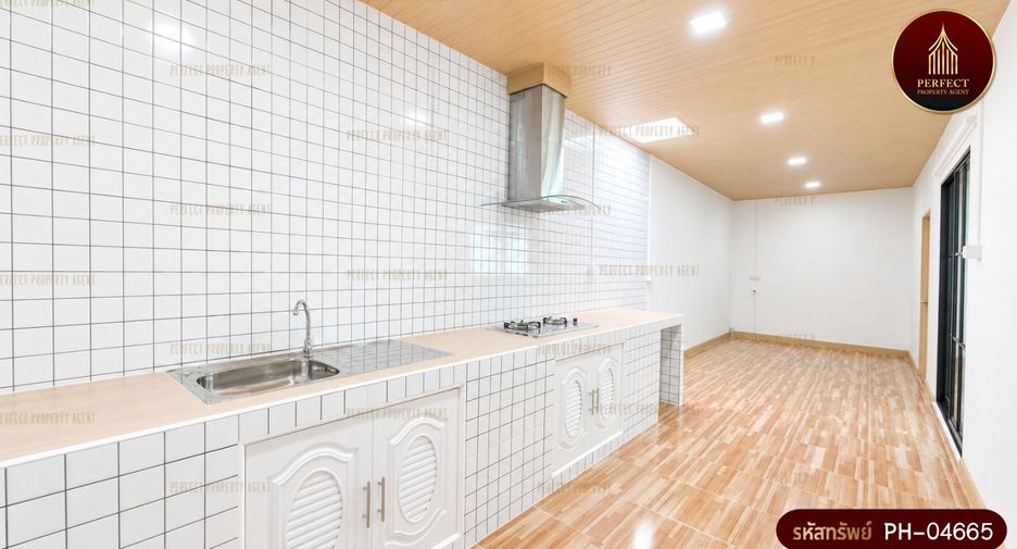Продажа 4 спальни дом в Кхлонг Сам Ща, Бангкок