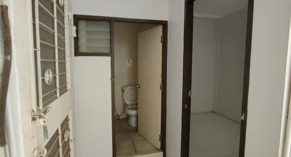 出租 4 卧室 联排别墅 在 Khlong Toei, 曼谷
