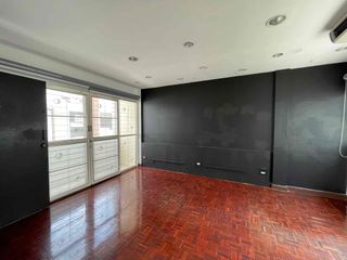 For rent 4 bedrooms townhouse in Khlong Toei, Bangkok