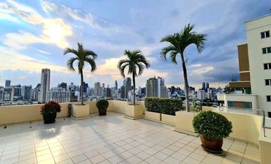 For rent 4 bedrooms condo in Watthana, Bangkok