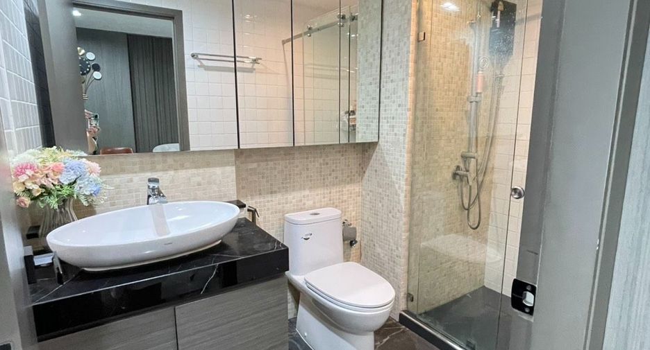 For sale 1 bed condo in Mueang Samut Prakan, Samut Prakan